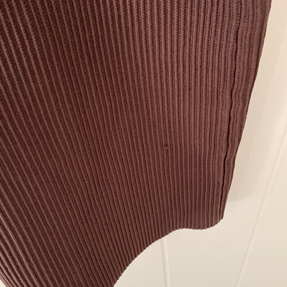 Babaton Aritzia Sculpt Knit Criss Cross Dress Brown Size Small - Picture 10 of 10